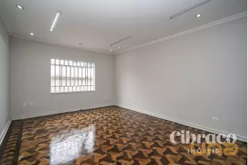 Casa no Rebouças com 610 m²