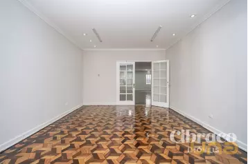 Casa no Rebouças com 610 m²