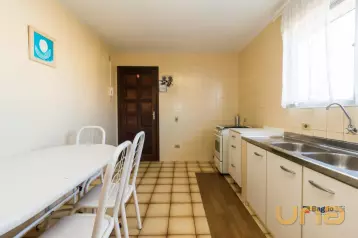 Terreno à venda no Campo Comprido