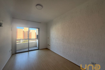 Apartamento com 3 dormitórios à venda, 80 m² por R$ 645.000,00