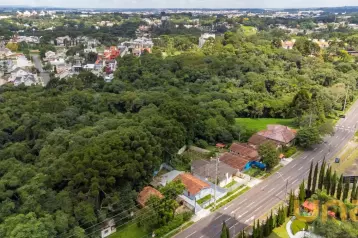 TERRENO EM REGIÃO NOBRE DE CURITIBA