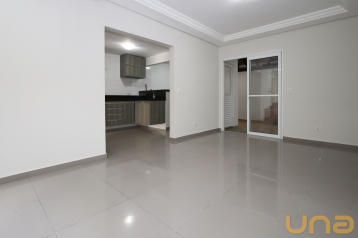 Sobrado em SANTA FELICIDADE com 132,51m²