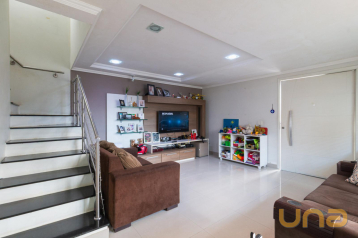 CASA COM 4 QUARTOS - ÁREA TOTAL 152,45 m² - ABRANCHES - REF 60
