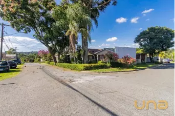 Casa de 4 quartos no Campo Comprido