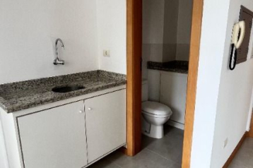 Conjunto para alugar, 40 m² por R$ 2.150,00/mês - Mossunguê - 