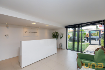 Casa Comercial e Residencial no Bom Retiro - Curitiba/PR