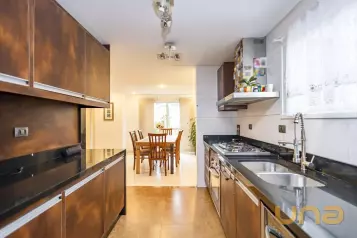 Casa térrea  em condomínio em Santa Felicidade 2 suites