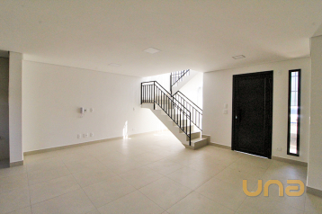 Imobiliária Cilar Aluga Sobrado 3 Quartos no Bigorrilho com 22