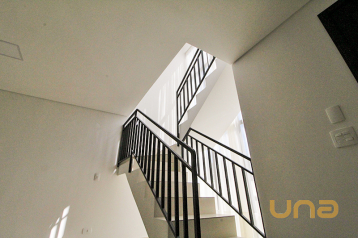 Imobiliária Cilar Aluga Sobrado 3 Quartos no Bigorrilho com 22
