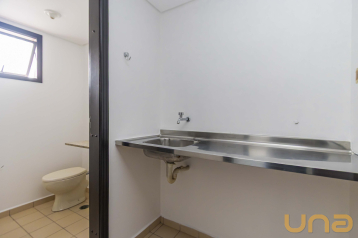Sala/Conjunto Comercial 64m² no Centro - Curitiba/PR