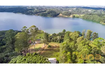 Chácara com frente para a represa do Passaúna