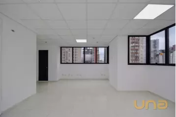 Conjunto Comercial no Centro de 63,88m² - Edifício Century Sev