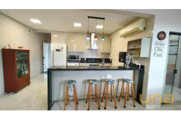 SOBRADO  4 QUARTOS SENDO 1 SUITE EM SÃO FRANCISCO DO SUL/SC