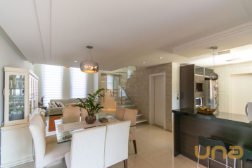 Sobrado no Botiatuva de 455,00 m²  - 11475.001-CLA