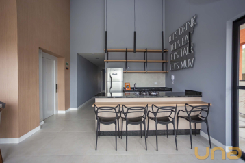Studio Mobiliado 28m² com 01 quarto no Centro - Curitiba/PR