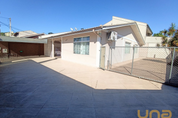Casa no Água Verde de 224 m² com 3 quartos  - 214027-I2