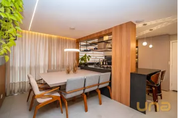 Apartamento reformado com 3 quartos à venda no Centro