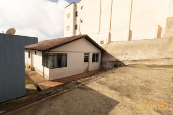 Terreno em CAMPO MAGRO com 360,00 m²