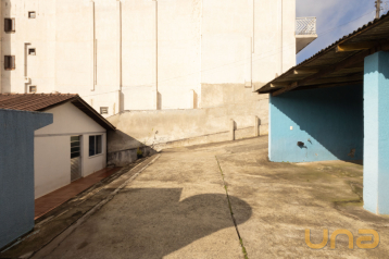 Terreno em CAMPO MAGRO com 360,00 m²