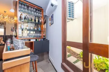 Casa no Ahú Maravilhosa! Baixou o Preço de R$2900.00,00 por R$