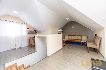 Tríplex em Almirante Tamandaré com 2 suítes