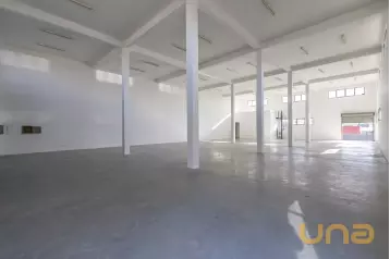 Loja em Santa Felicidade de 397,50m²