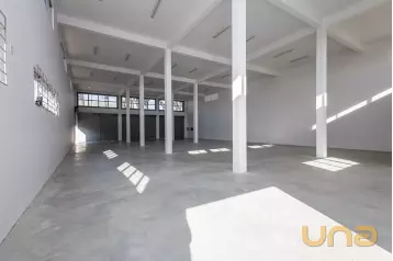Loja em Santa Felicidade de 397,50m²