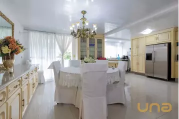 Casa com 150m² no Atuba