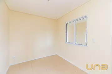 Sobrado em condominio com 105m² em Piraquara