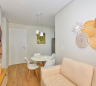Apartamento mobiliado com 1 dormitório e 1 vaga de garagem par