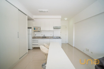 Apartamento com 1 dormitório para alugar, 32 m² por R$ 2.910,0