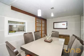 Casa com três quartos no Boa Vista