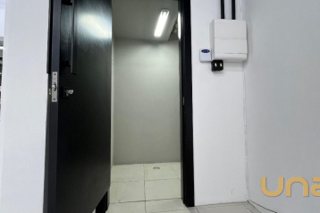 Loja para alugar, 58 m² por R$ 4.050,00/mês - Centro - Curitib