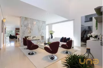 Casa com 600m² no Alphaville Graciosa