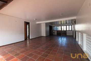 Casa no Vista Alegre de 600,00 m²  - 04976.001-RZ