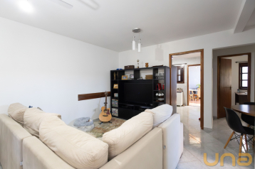 Casa em ALMIRANTE TAMANDARÉ com 81,64m²