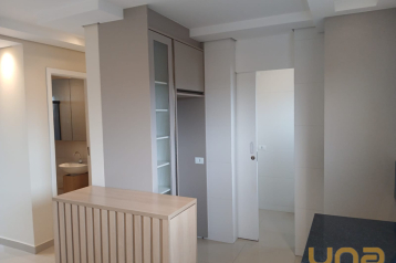 Apartamento em PINHAIS com 91,80m²