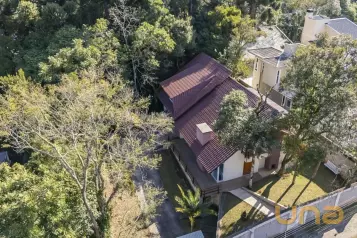 Casa de Alto Padrão à Venda – Campo Comprido, Curitiba/PR