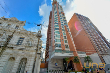 Apartamento com 1 dormitório para alugar por R$ 1.850/mês - Ce