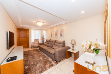 Sobrado no BUTIATUVINHA com 120m²