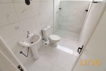 Imobiliária Cilar Aluga Casa 3 Quartos no Capão da Imbuia com 