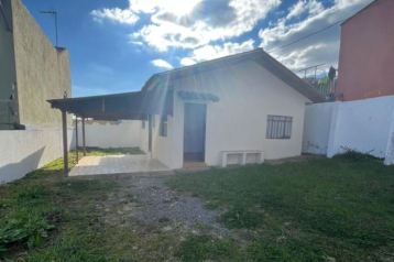 Casa com 2 dormitórios para alugar, 53 m² por R$ 1.000/mês - P