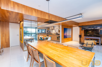 Apartamento à venda com 3 Quartos no Hugo Lange