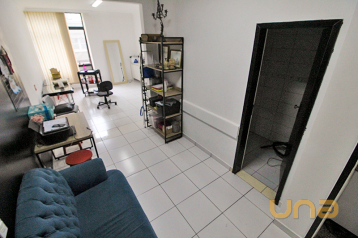 Imobiliária Cilar Aluga Conjunto Comercial no Centro com 43,93