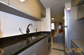 Apartamento com 3 dormitórios à venda, 51 m² por R$ 295.000,00