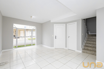 Sobrado 90m²  com 03 quartos no Santa Cândida - Curitiba/PR.