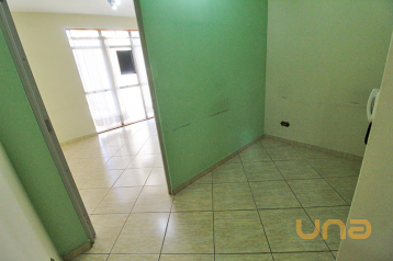 Imobiliária Cilar Aluga Conjunto Comercial no Centro com 21,84