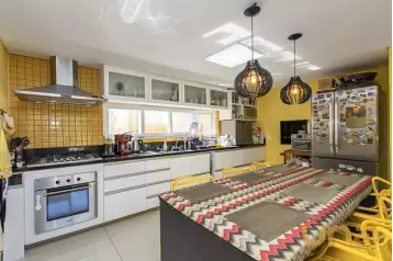 Casa no Campo Comprido de 191,19 m² com 3 quartos  - BG0320300