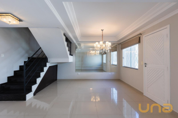 SOBRADO COM 3 QUARTOS - ÁREA TOTAL DE 179,69m² - SANTA FELICID