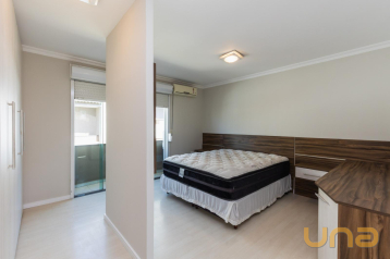 SOBRADO COM 3 QUARTOS - ÁREA TOTAL DE 179,69m² - SANTA FELICID